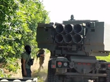Die Streitkräfte der Ukraine zeigten den Vorgang des Nachladens von "HIMARS" und sprachen darüber