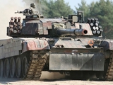 Polen schickte PT-91 „Twardy“-Panzer in die Ukraine. Insgesamt sollten die Streitkräfte der Ukraine mehr als 200 dieser Panzer e