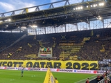 Fans von Borussia Dortmund rufen zum Boykott der WM 2022 auf (FOTO)