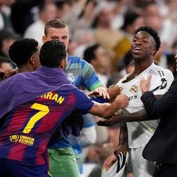 Стало известно, за что именно Лунин получил красную карточку в матче против «Барселоны»