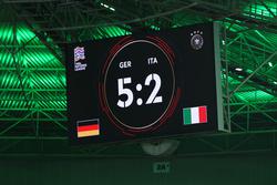 Сборная Италии пропустила пять мячей за матч впервые с 1957 года 