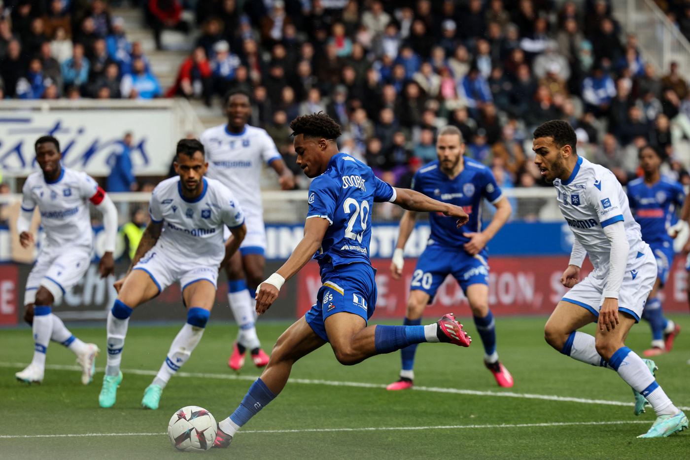 Auxerre - Troyes - 1:0. French Championship, 29th round. Match review, statistics