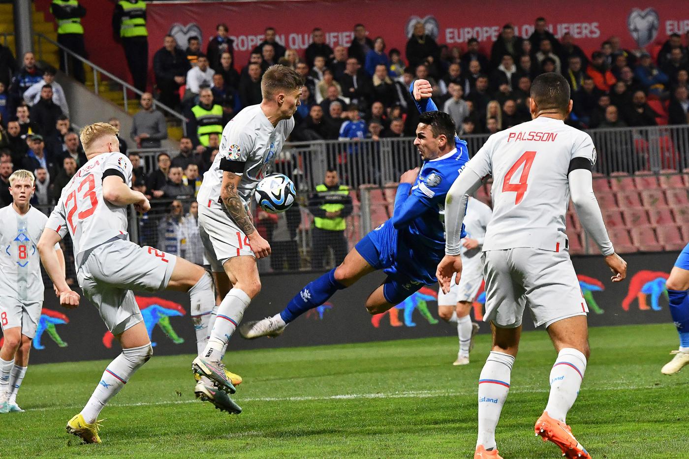 Боснія - Ісландія - 3:0. Євро-2024. Огляд матчу, статистика