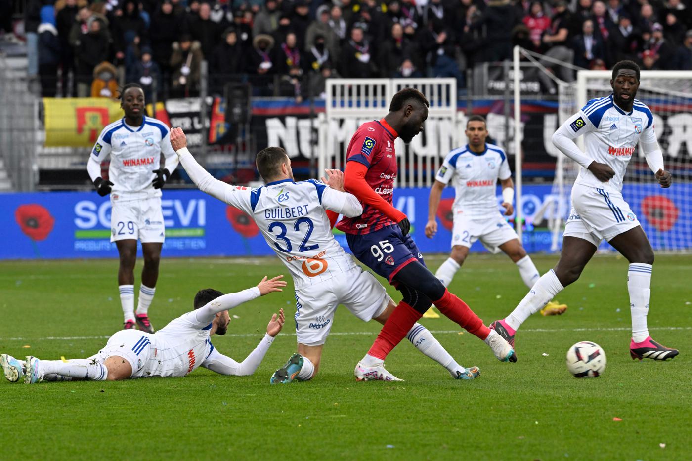 Clermont - Strasbourg - 1:1. French Premier League, 25th round. Match review, statistics.