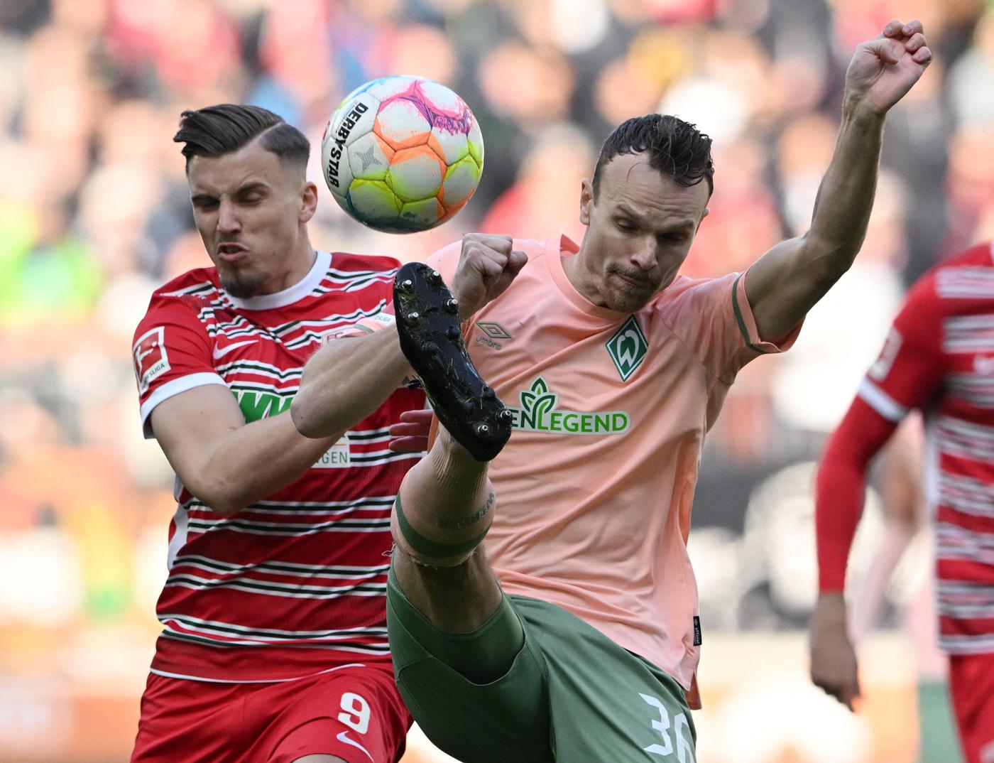 Augsburg gegen Werder - 2-1. Deutsche Meisterschaft, 23. Runde. Spielbericht, Statistik.