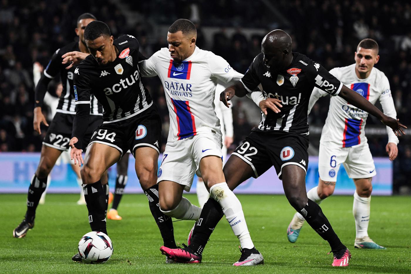 Angers gegen PSG - 1:2. Französische Meisterschaft, Achtelfinale 32. Spielbericht, Statistik