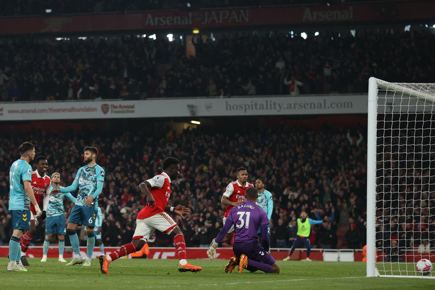 Arsenal gegen Southampton 3 - 3. Englische Meisterschaft, Achtelfinale 32. Spielbericht, Statistik.