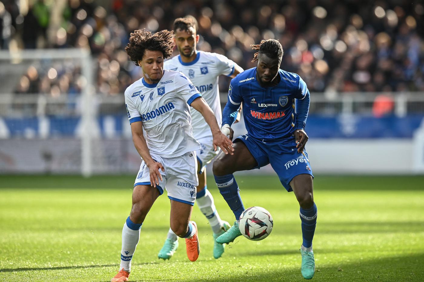 Auxerre - Troyes - 1:0. Französische Meisterschaft, 29. Runde. Spielbericht, Statistiken