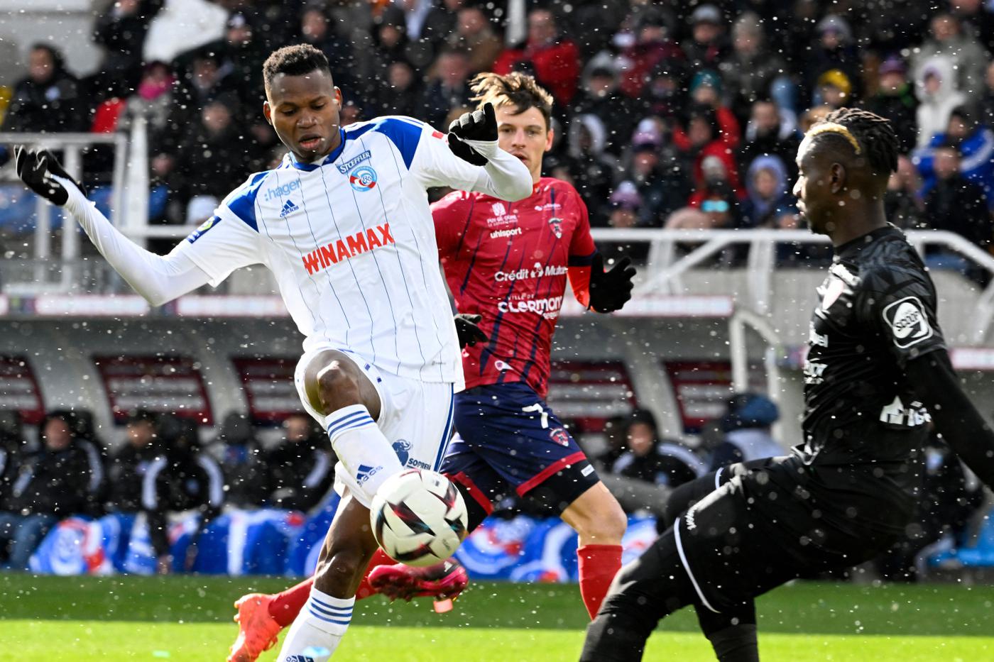 Clermont - Strasbourg - 1:1. French Premier League, 25th round. Match Review, Statistics