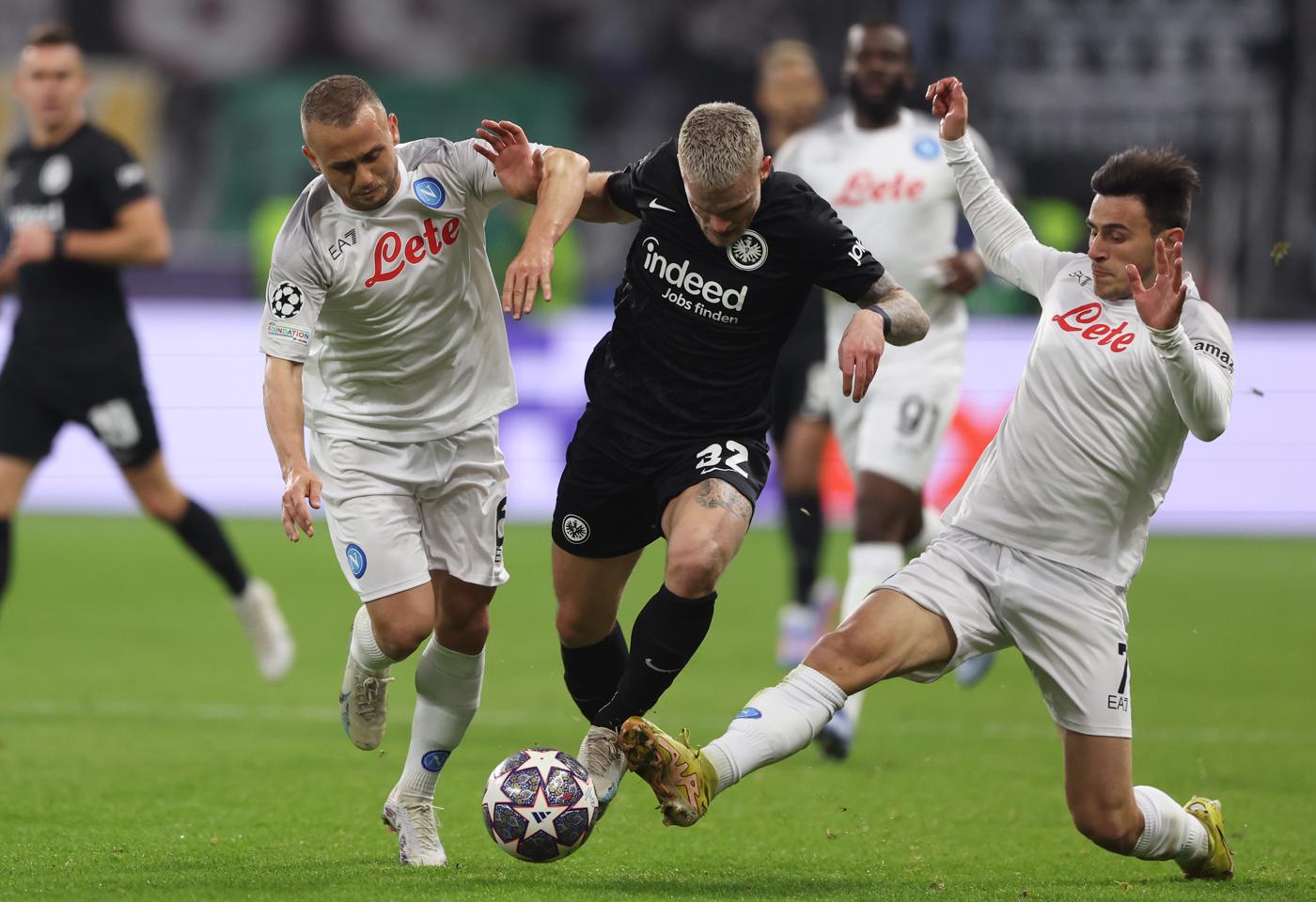 "Eintracht" - "Napoli" - 0:2. Liga Mistrzów. Przegląd meczu, statystyki