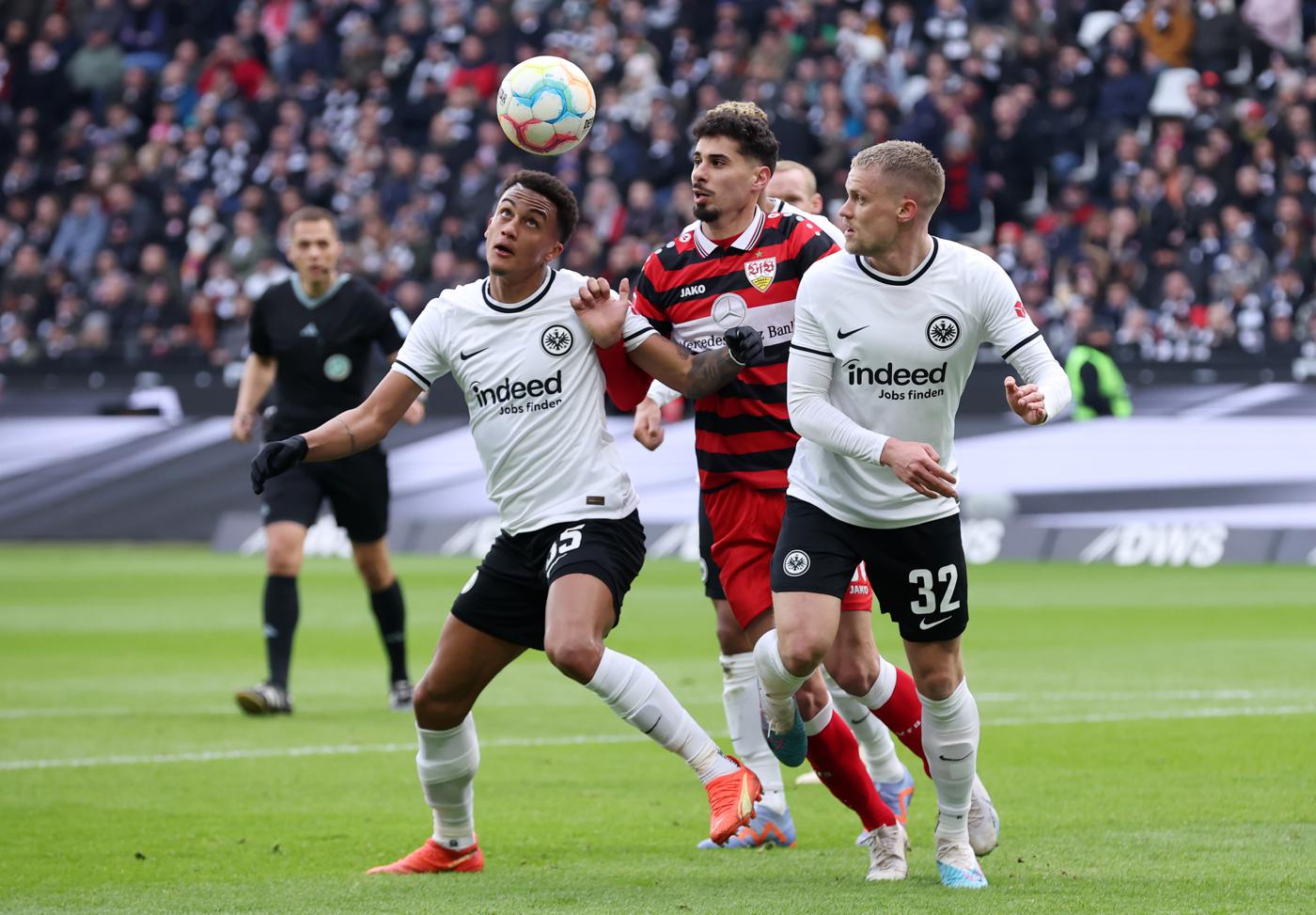 Eintracht gegen Stuttgart - 1:1. Deutsche Meisterschaft, Runde 24. Spielbericht, Statistik.
