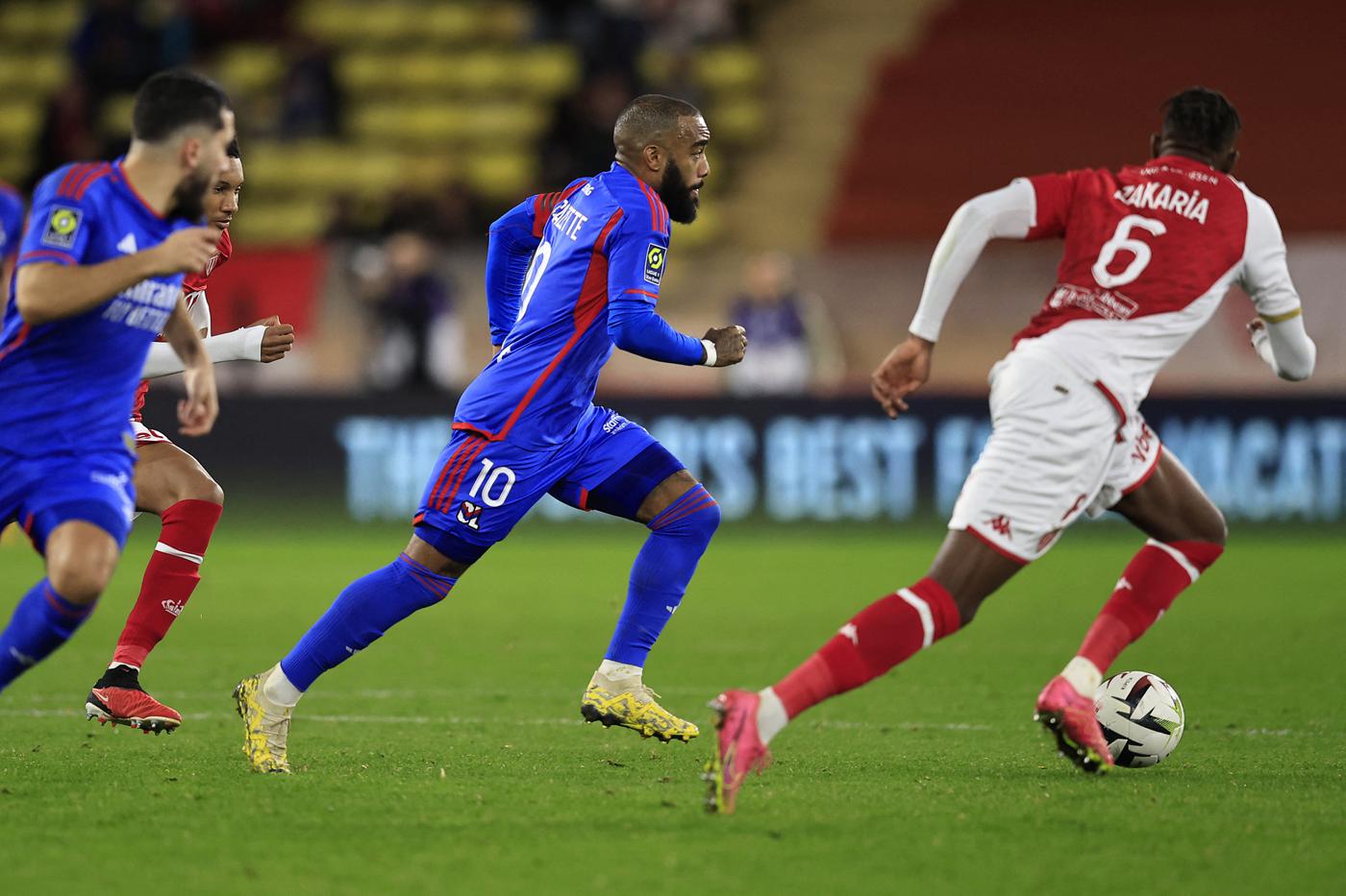 Монако - Лион - 0:1. Чемпионат Франции, 16-й тур. Обзор матча, статистика