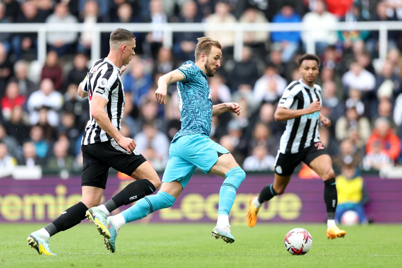 Newcastle gegen Tottenham - 6-1. Englische Meisterschaft, Achtelfinale 32. Spielbericht, Statistik.