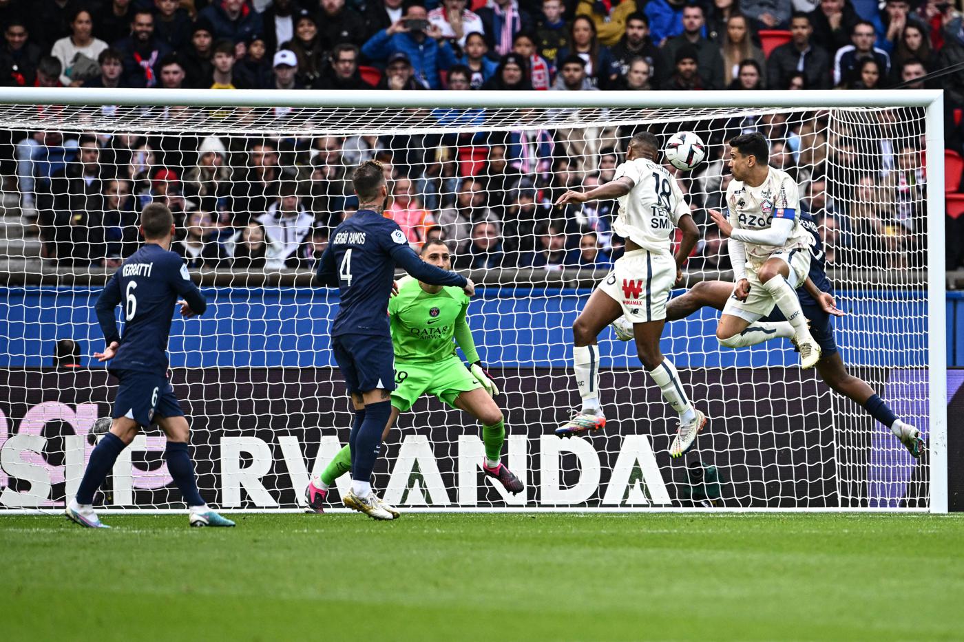 PSG - Lille - 4:3. Mistrzostwa Francji, 24. runda. Przegląd meczu, statystyki