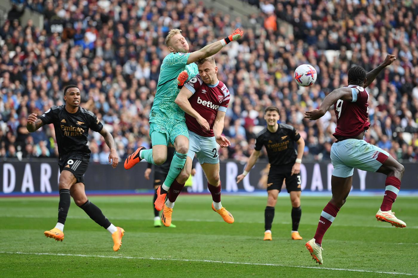 West Ham - Arsenal: where to watch, online broadcast (April 16)