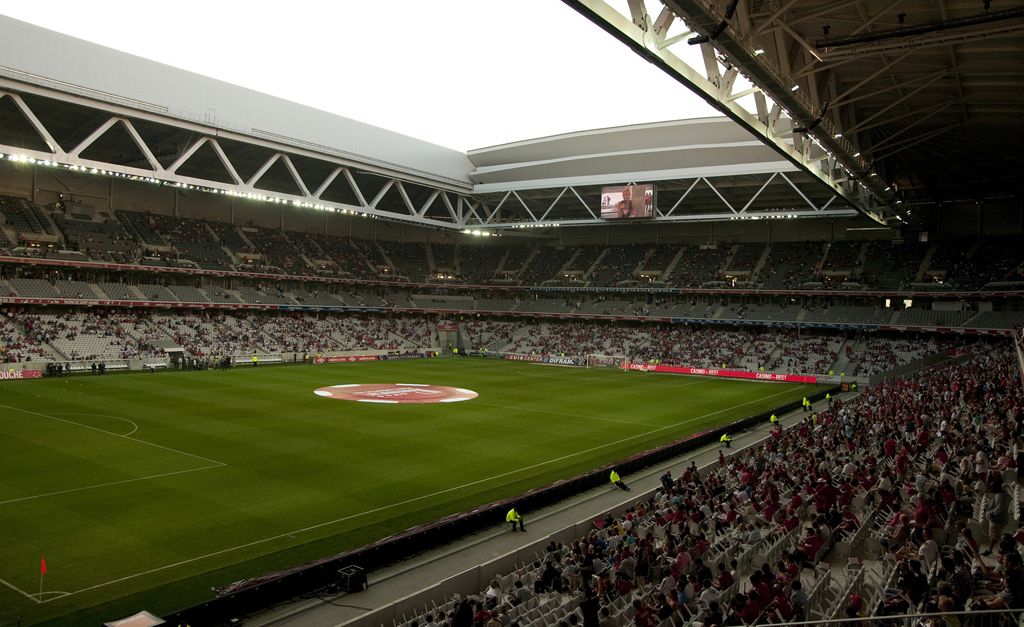 Stadion news. Stade Pierre-Mauroy (Пьер Моруа). Стад Пьер Моруа Лилль. Стадион Лилль. Pierre Mauroy Stadium.