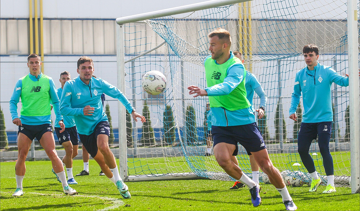 Dynamo Kiev Prepares for Rescheduled Match Against Zorya Lugansk in Ukrainian Championship