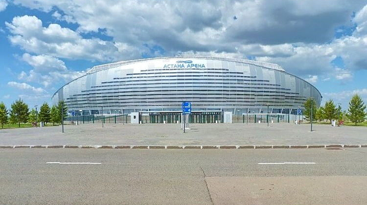 Стадионы казахстана. Астана Арена стадион. Астана Арена Казахстан. Стадион Казахстан в Астане. Астана Арена фото.