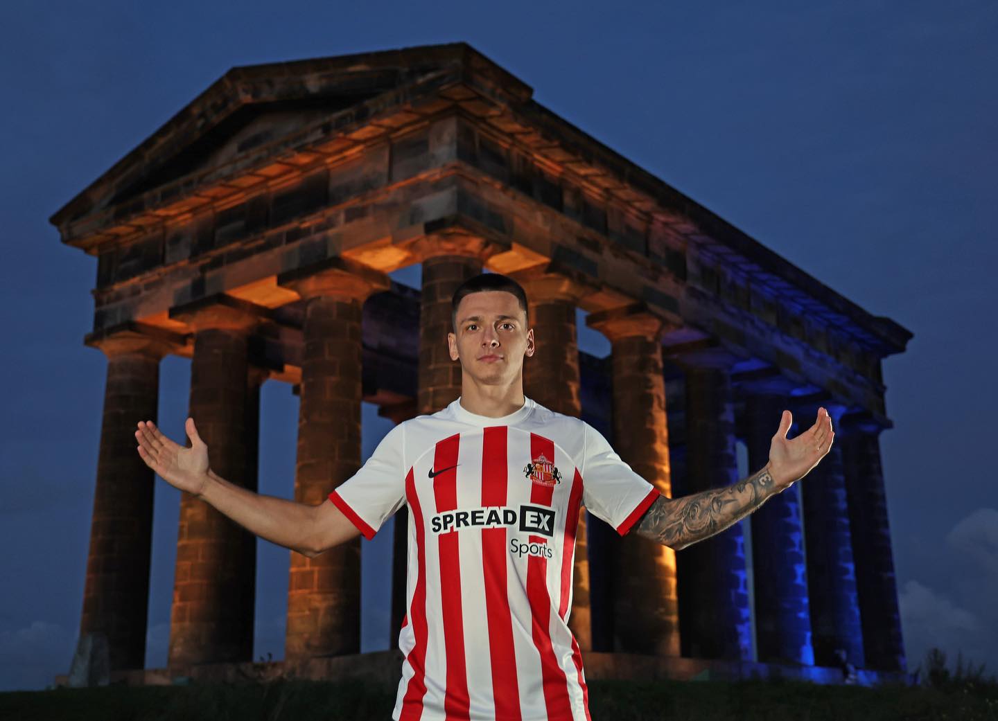 Sunderland officially presented Rusyn (PHOTOS) (Sept. 13, 2023) —  dynamo.kiev.ua