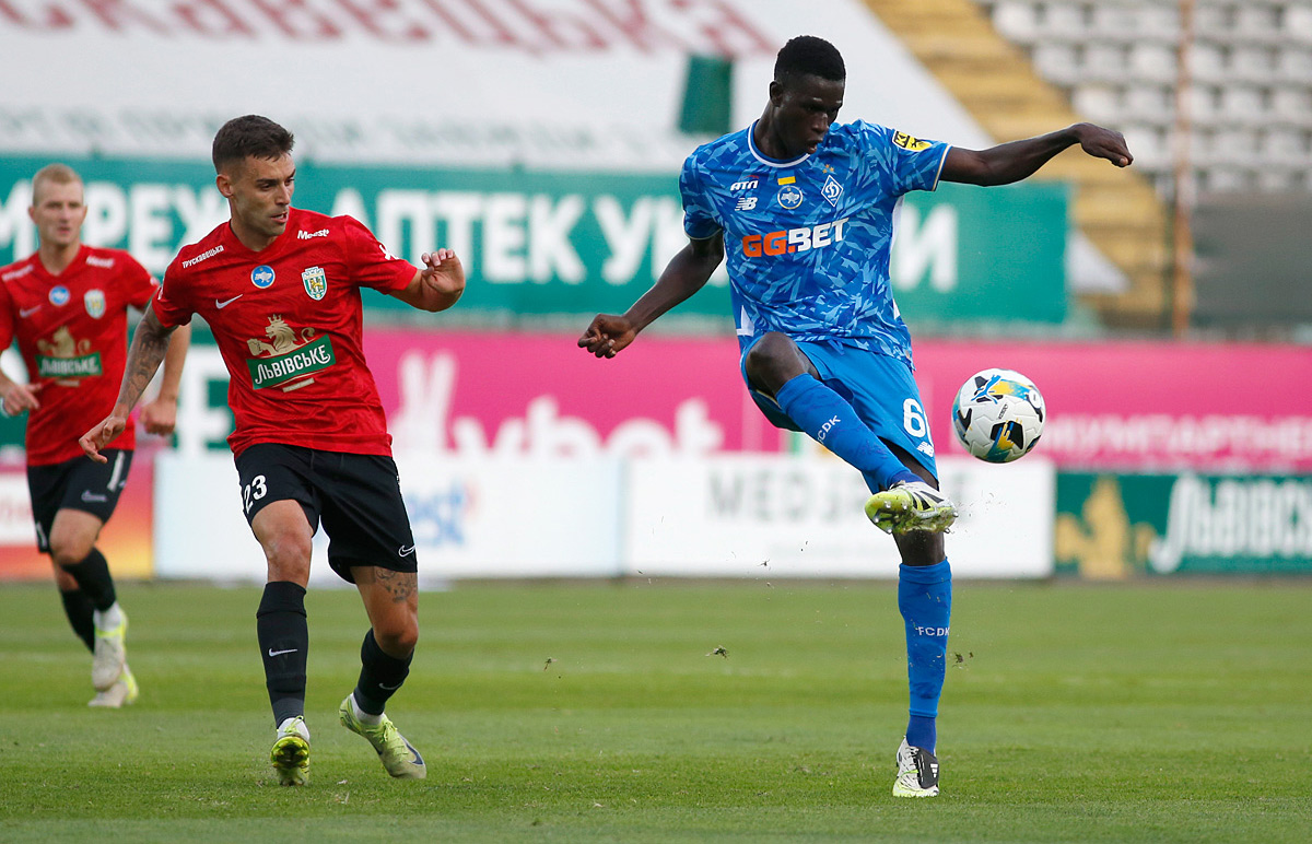 Динамо — Карпати: де дивитися, онлайн трансляція