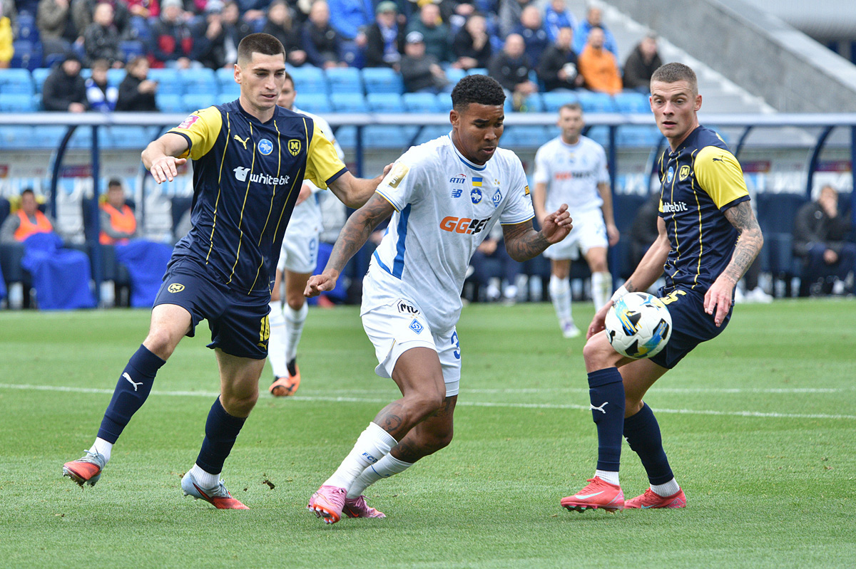 Металіст 1925 — Динамо: де дивитися, онлайн трансляція