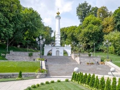Памятник Магдебургскому Праву в Киеве